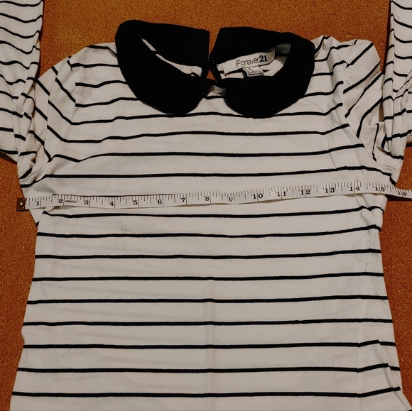 Forever 21 Black And White Striped Shirt With A Peter Pan Collar M - Picture 5 of 7